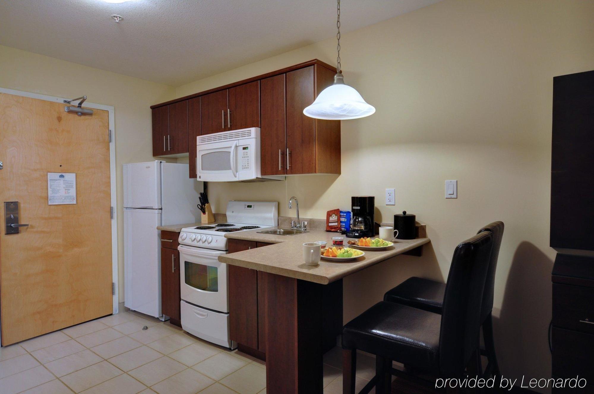 Sigma Inn & Suites Hudson'S Hope Hudsons Hope Room photo